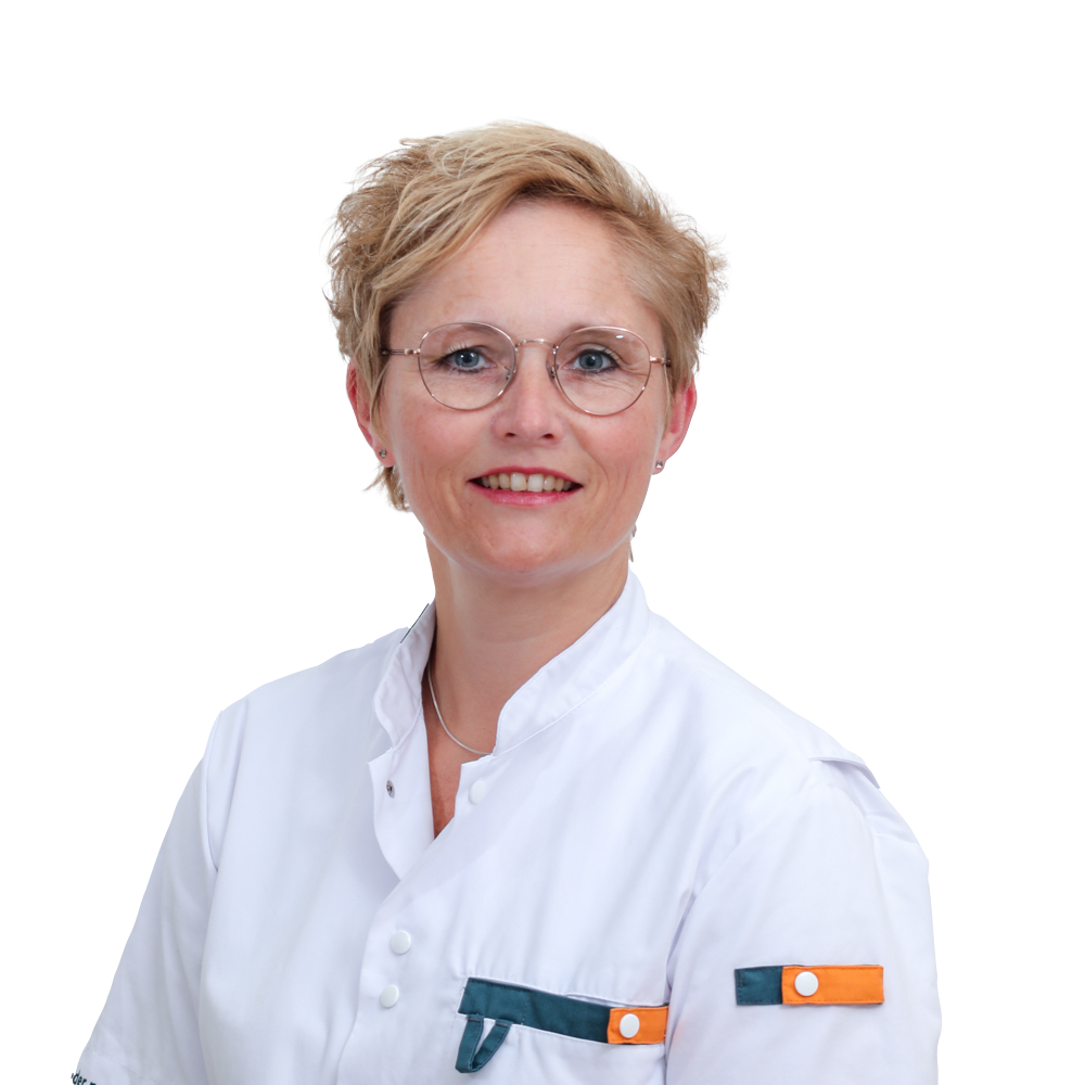 Pasfoto van Mw. F.J. (Miranda) Schouwenaar